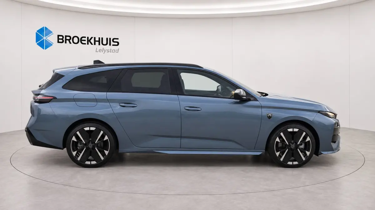 1.6 PLUG-IN HYBRID 195PK GT PACK AUTOMAAT / NAVI / LEDER / CLIMA / PDC / 18" LMV / CAMERA / KEYLESS / FULL-LED / WINTERPAKKET / APPLE CARPLAY / ADAPT. CRUISECONTROL / 1E EIGENAAR / FULL OPTI
