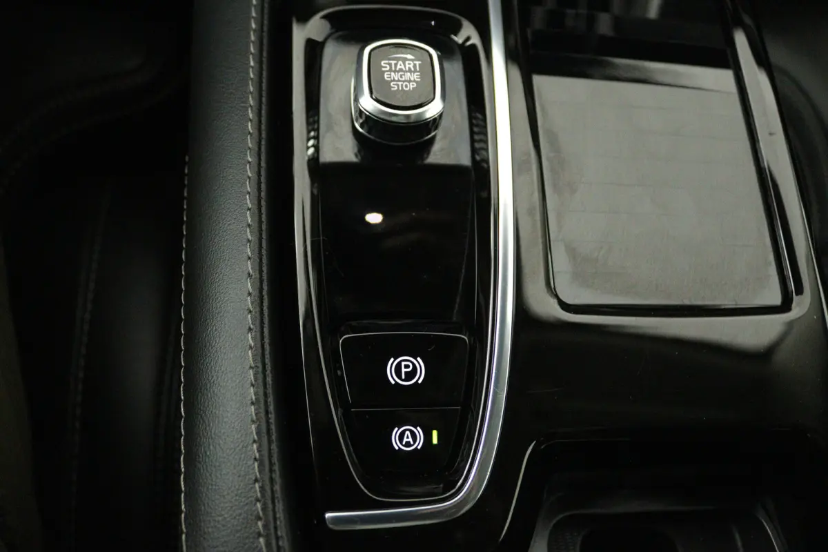 2.0 T6 Recharge AWD Inscription (PANORAMADAK, TREKHAAK, CAMERA, STOELVERWARMING, ELEKTR STOELEN)