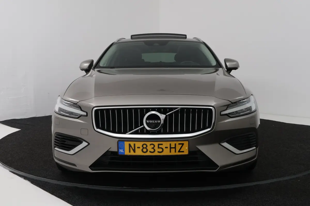 2.0 T6 Recharge AWD Inscription (PANORAMADAK, TREKHAAK, CAMERA, STOELVERWARMING, ELEKTR STOELEN)