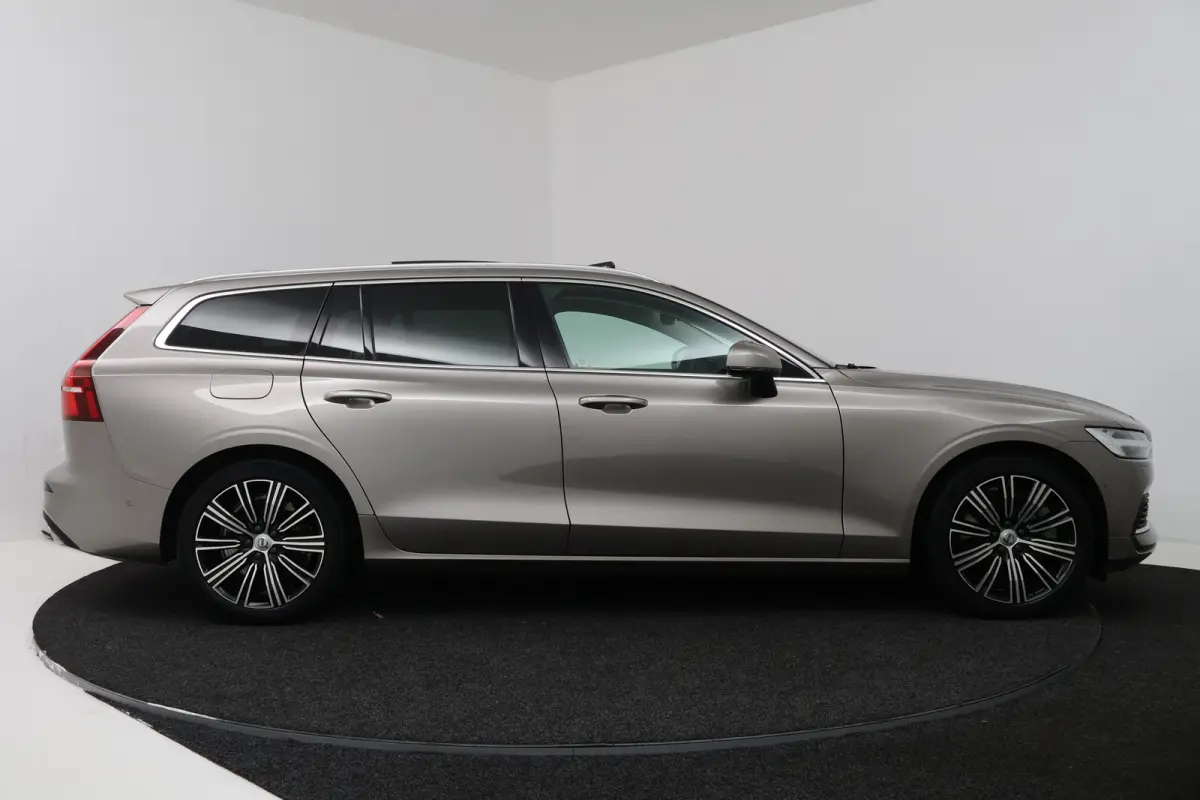 2.0 T6 Recharge AWD Inscription (PANORAMADAK, TREKHAAK, CAMERA, STOELVERWARMING, ELEKTR STOELEN)