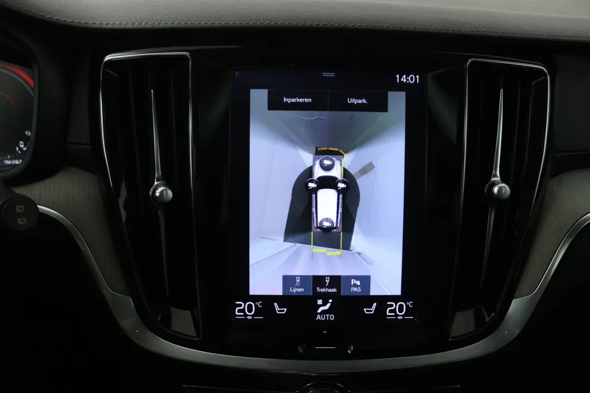 2.0 T6 Recharge AWD Inscription (PANORAMADAK, TREKHAAK, CAMERA, STOELVERWARMING, ELEKTR STOELEN)