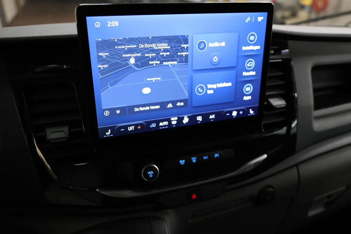 350 L2H2 Trend 68 kWh CARPLAY CAMERA