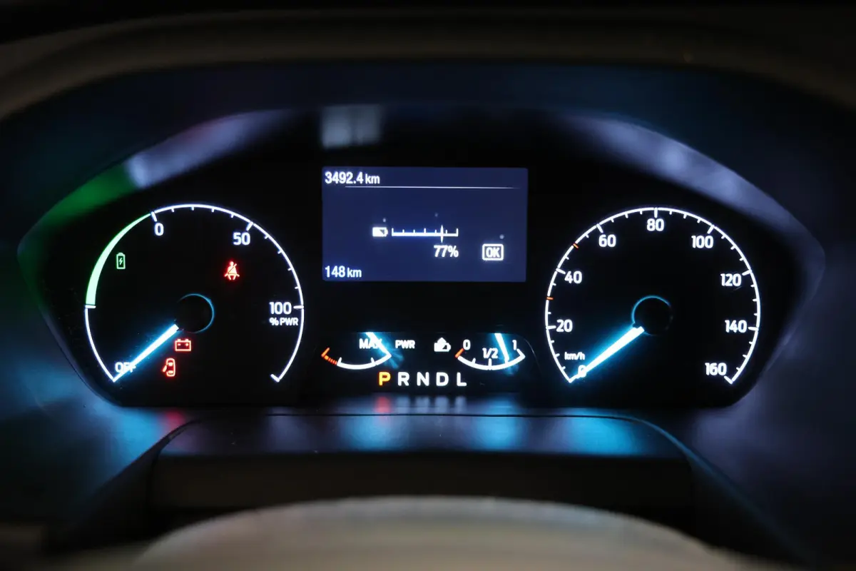 350 L2H2 Trend 68 kWh CARPLAY CAMERA