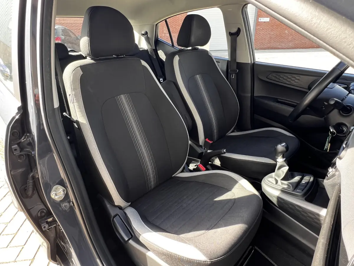1.0 Comfort 5 Deurs | Airco | Hoge Instap | Cruise Control | Park Sensors | Sport Int | 1e Eigenaar!