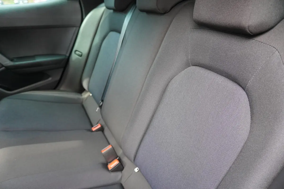 1.0 EcoTSI 95pk FR | PDC Voor & Achter | Climatronic | FullLink