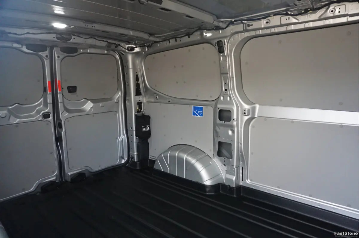 320L 218PK 71KWH Limited AUT BPM VRIJ!! Navi, ACC, 360° Cam, 17" LM NR. EC31