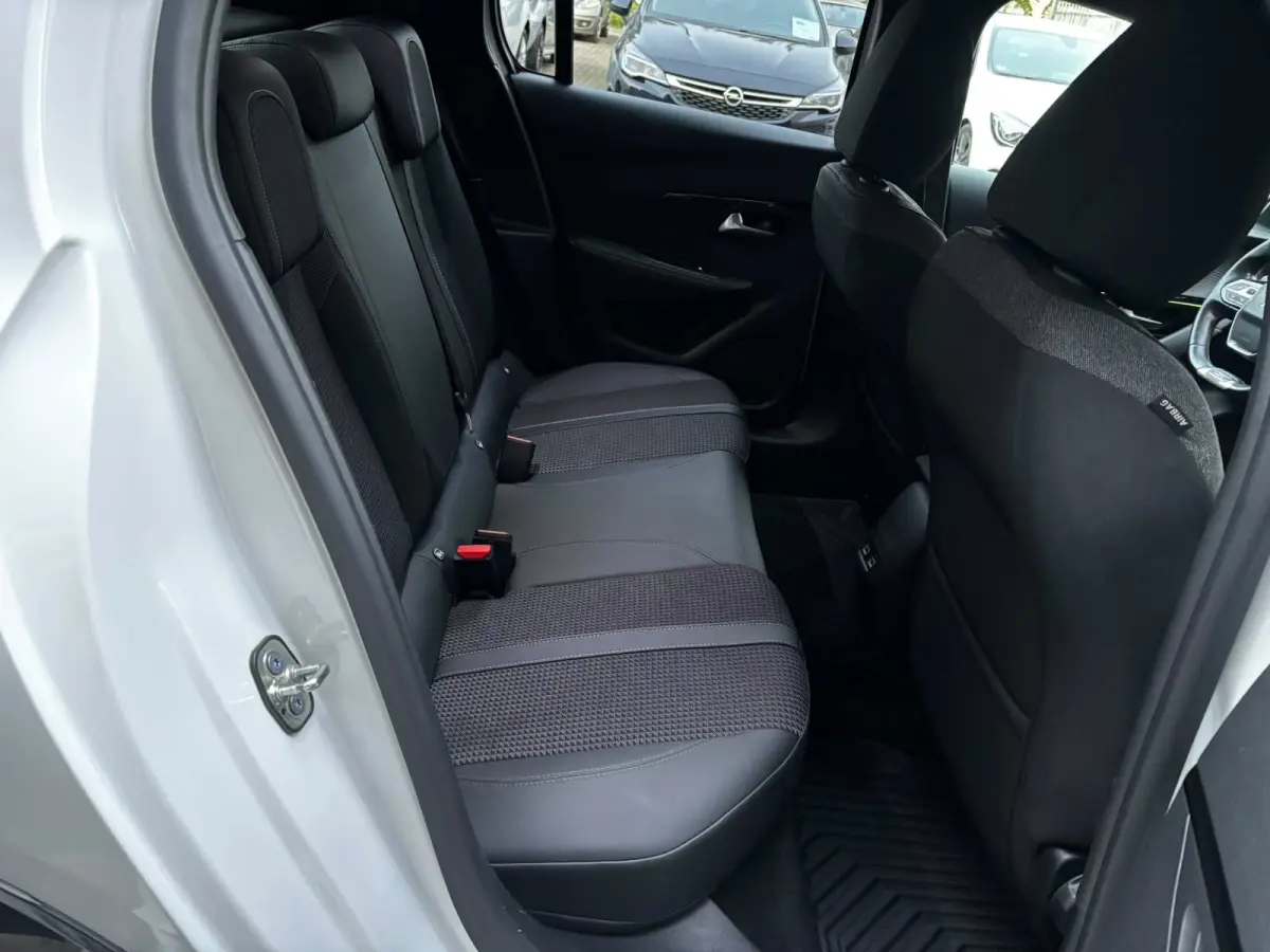 1.2 PureTech GT KEYLESS|CARPLAY|CAMERA|NAVI|NWE APK