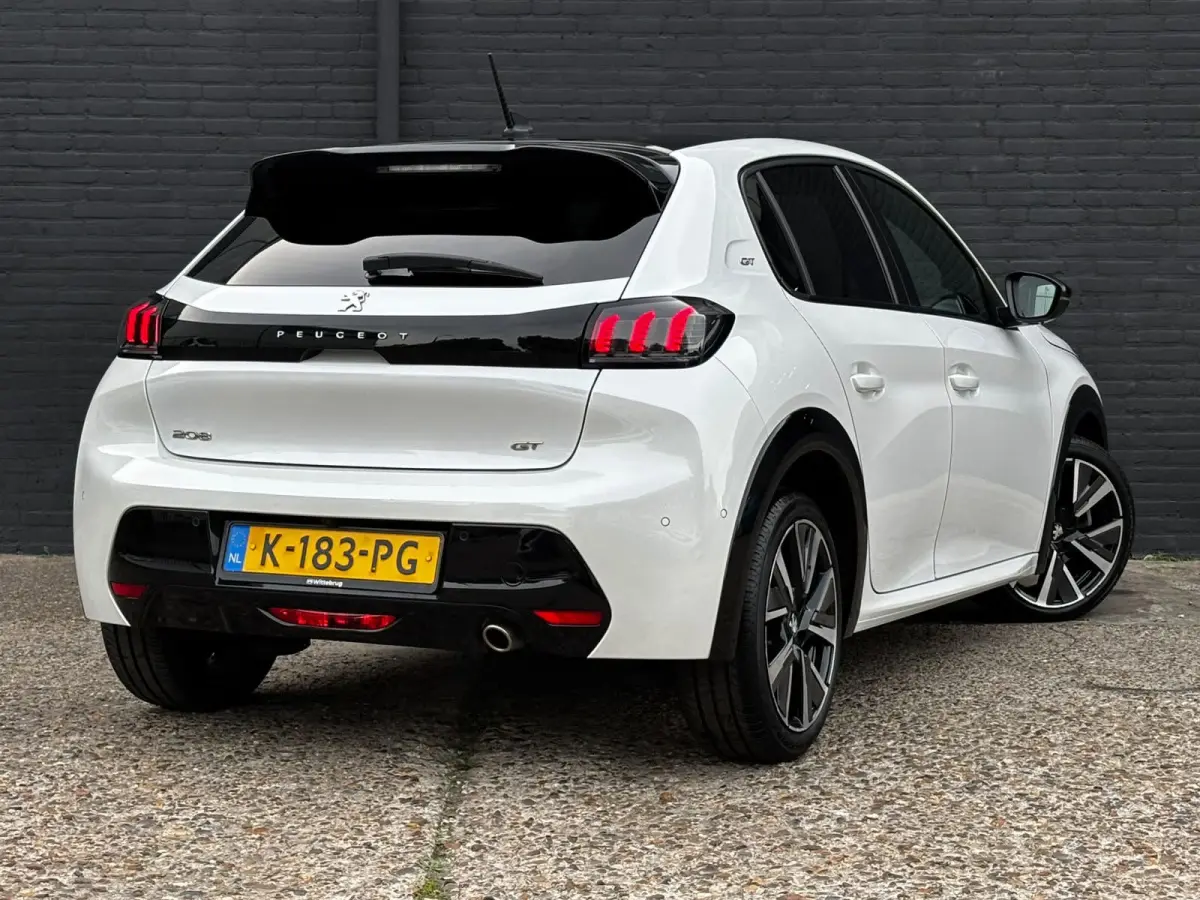 1.2 PureTech GT KEYLESS|CARPLAY|CAMERA|NAVI|NWE APK
