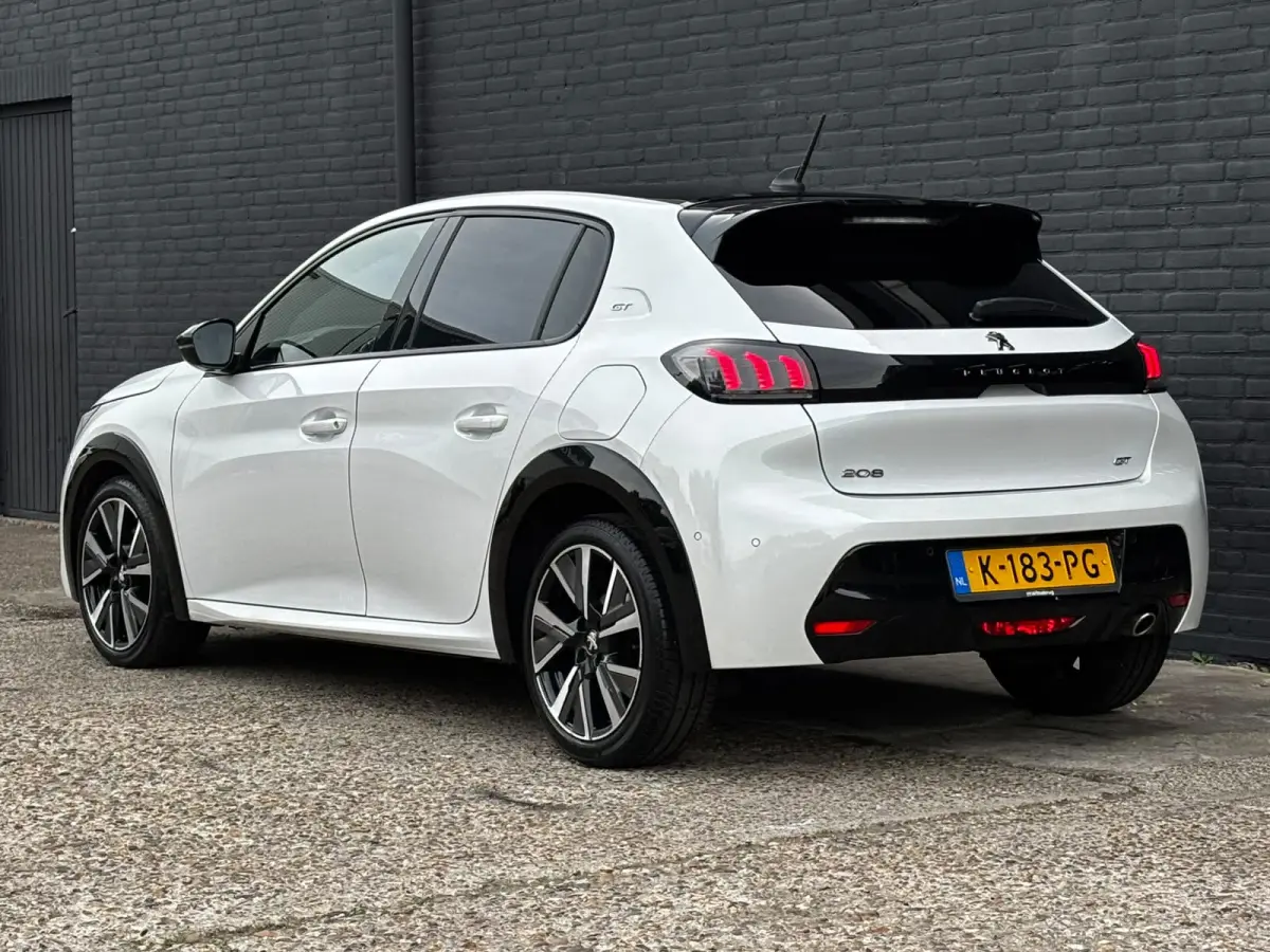 1.2 PureTech GT KEYLESS|CARPLAY|CAMERA|NAVI|NWE APK