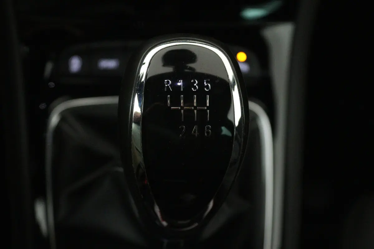 1.4 Innovation (ACHTERUITRIJCAMERA, NAVIGATIE, PARKEERSENSOREN)