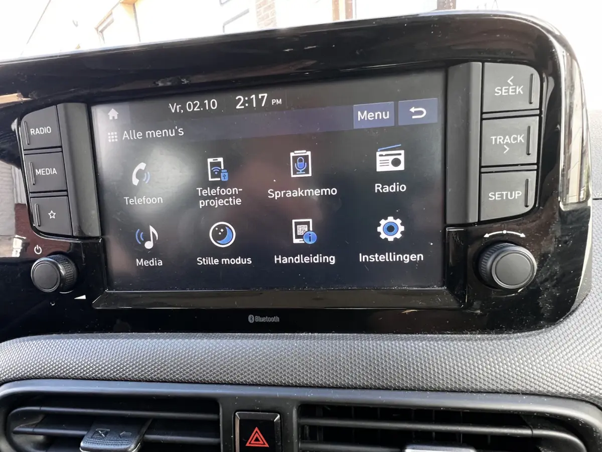 1.0 Comfort 5 Deurs | Airco | Apple CarPlay | Hoge Instap | Cruise Control | Park Sensors | Sport Int | 1e Eigenaar!