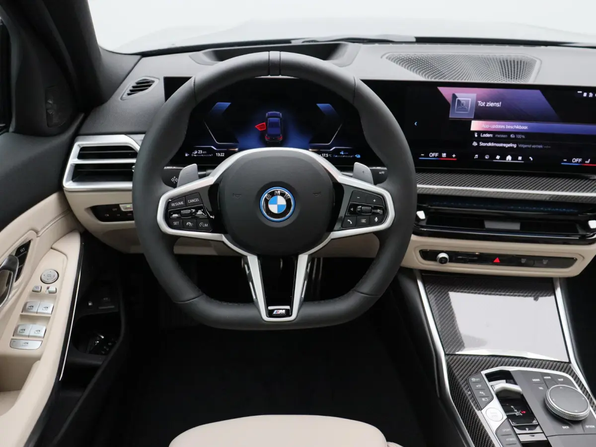 330e M Sportpakket Pro | Comfort Pack | Innovation Pack | Harman Kardon