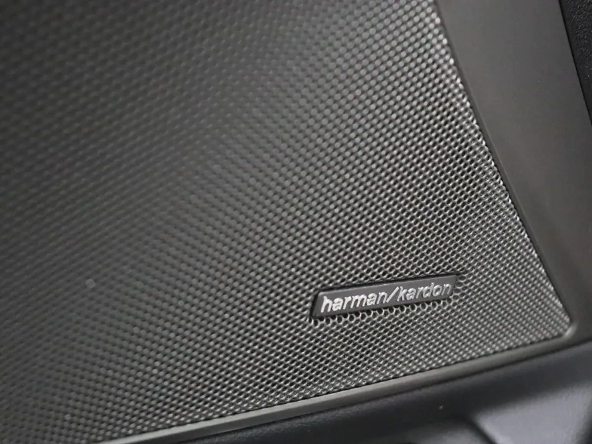 330e M Sportpakket Pro | Comfort Pack | Innovation Pack | Harman Kardon