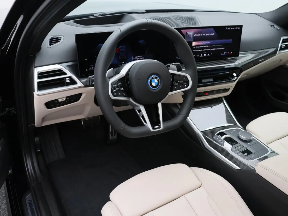 330e M Sportpakket Pro | Comfort Pack | Innovation Pack | Harman Kardon