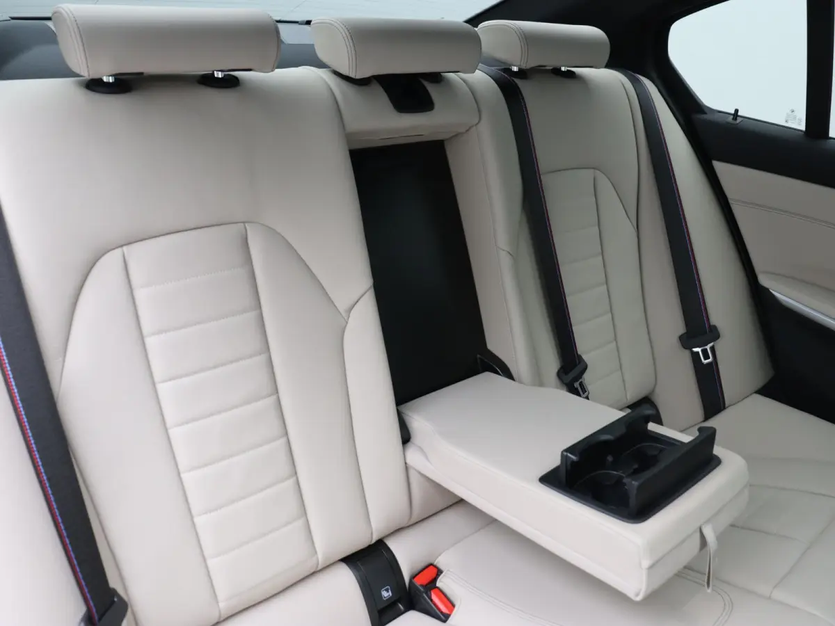 330e M Sportpakket Pro | Comfort Pack | Innovation Pack | Harman Kardon