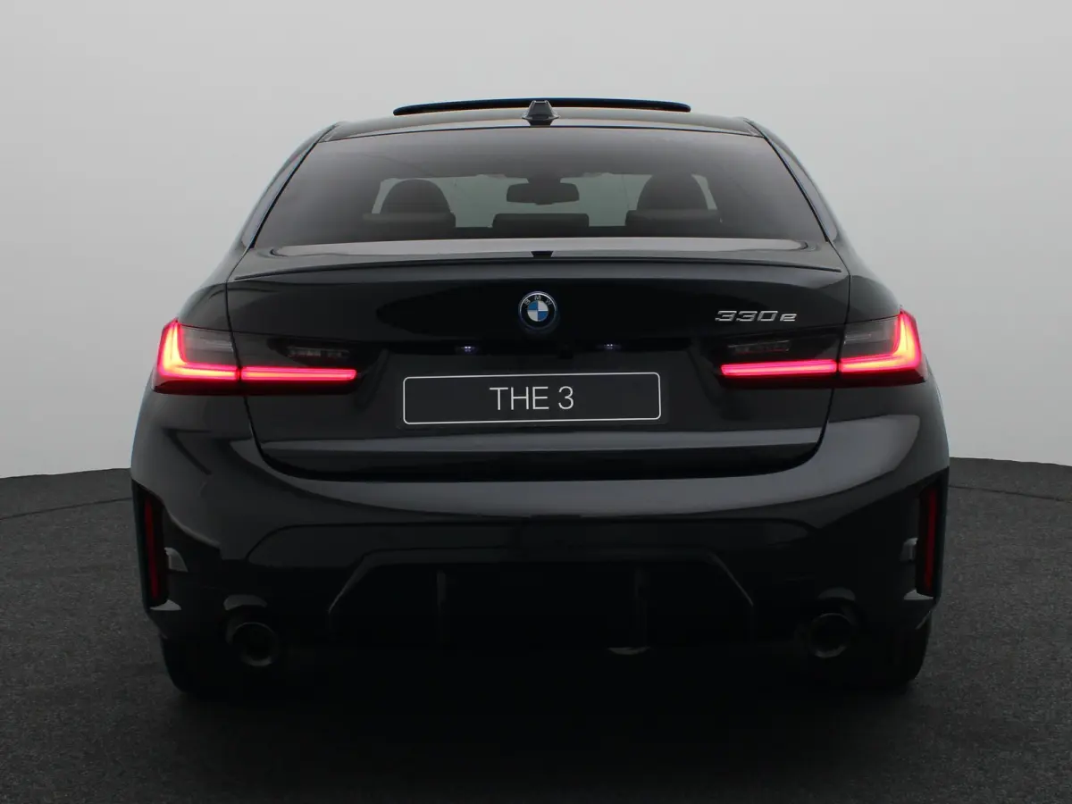 330e M Sportpakket Pro | Comfort Pack | Innovation Pack | Harman Kardon