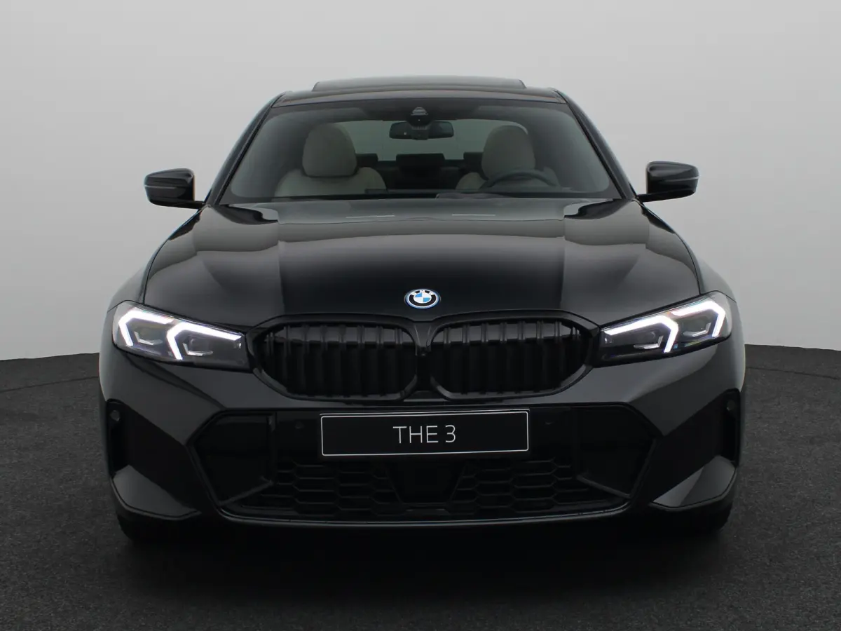 330e M Sportpakket Pro | Comfort Pack | Innovation Pack | Harman Kardon
