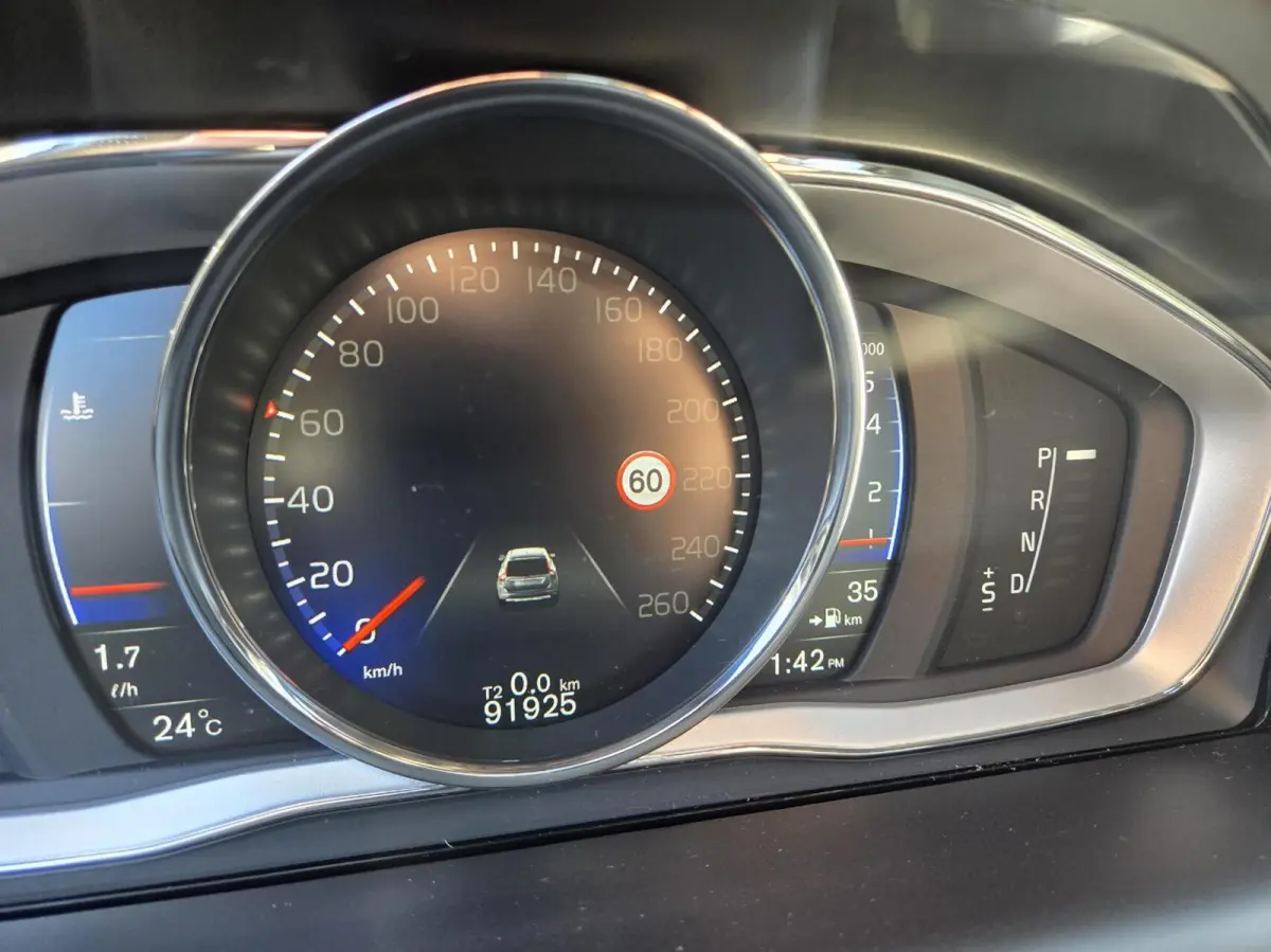 2.0 T5 R-Design AWD | 245 PK | Elektr. achterklep / Adaptive Cruise