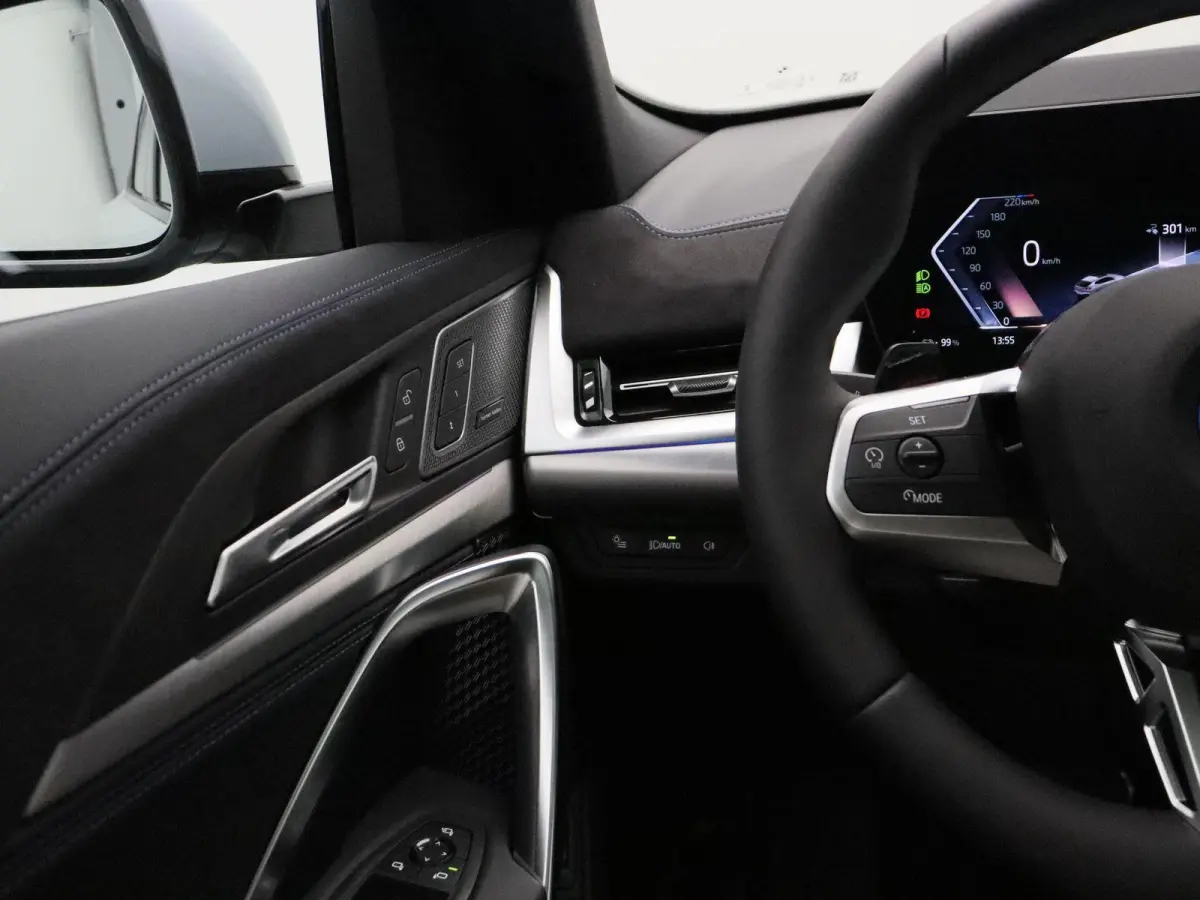 xDrive30 67 kWh M Sport Edition M Sportpakket Pro | Innovation Pack | Harman Kardon | Panoramadak