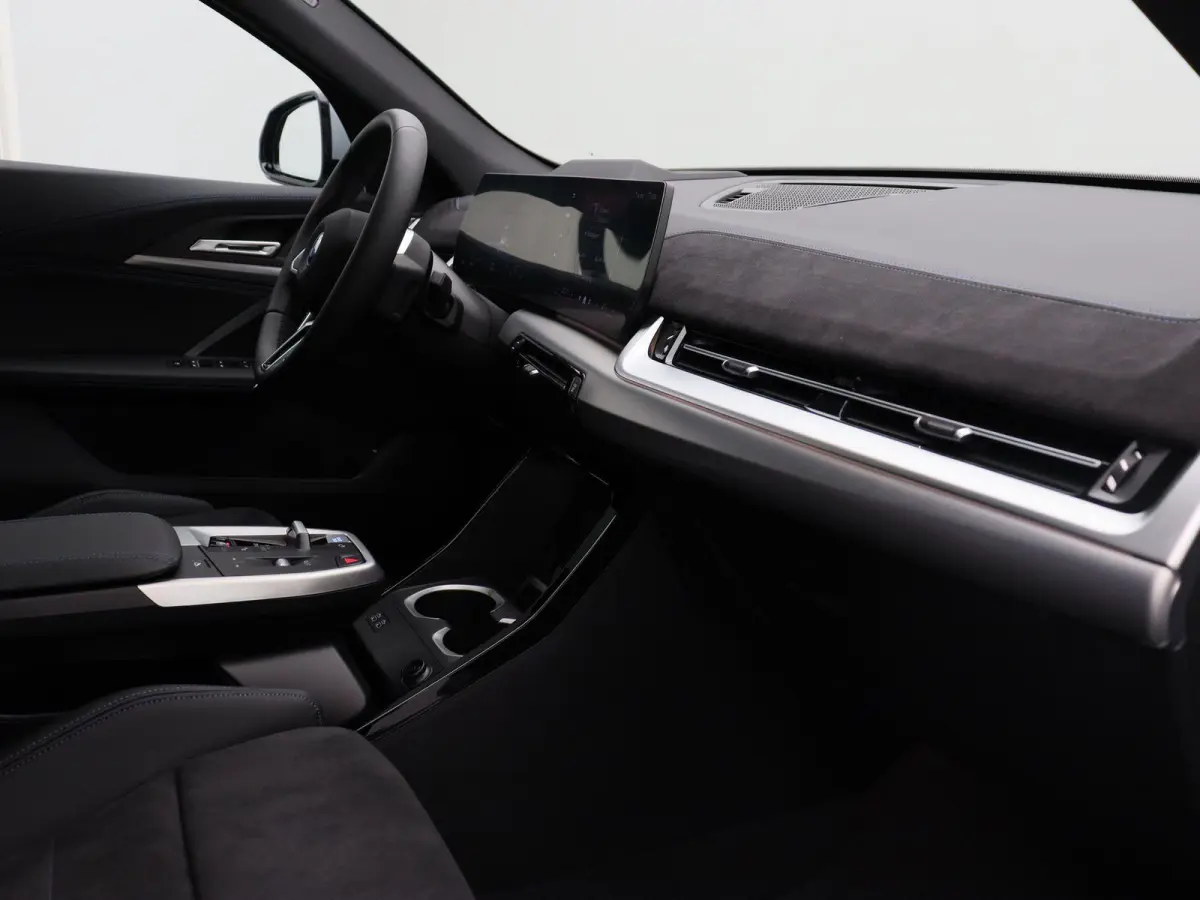 xDrive30 67 kWh M Sport Edition M Sportpakket Pro | Innovation Pack | Harman Kardon | Panoramadak