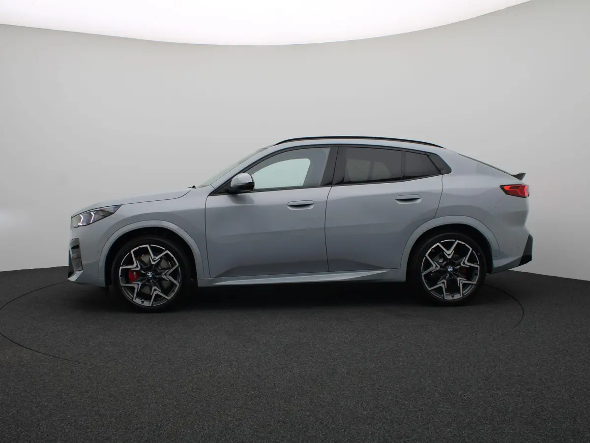 xDrive30 67 kWh M Sport Edition M Sportpakket Pro | Innovation Pack | Harman Kardon | Panoramadak