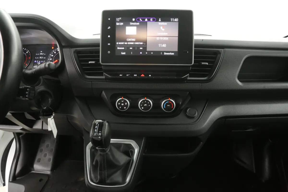 2.0 DCI 150PK L2H1 | Automaat | Airco | Camera | Cruise | Carplay | LED | 2xSchuifdeur | 3 Zits | Trekhaak