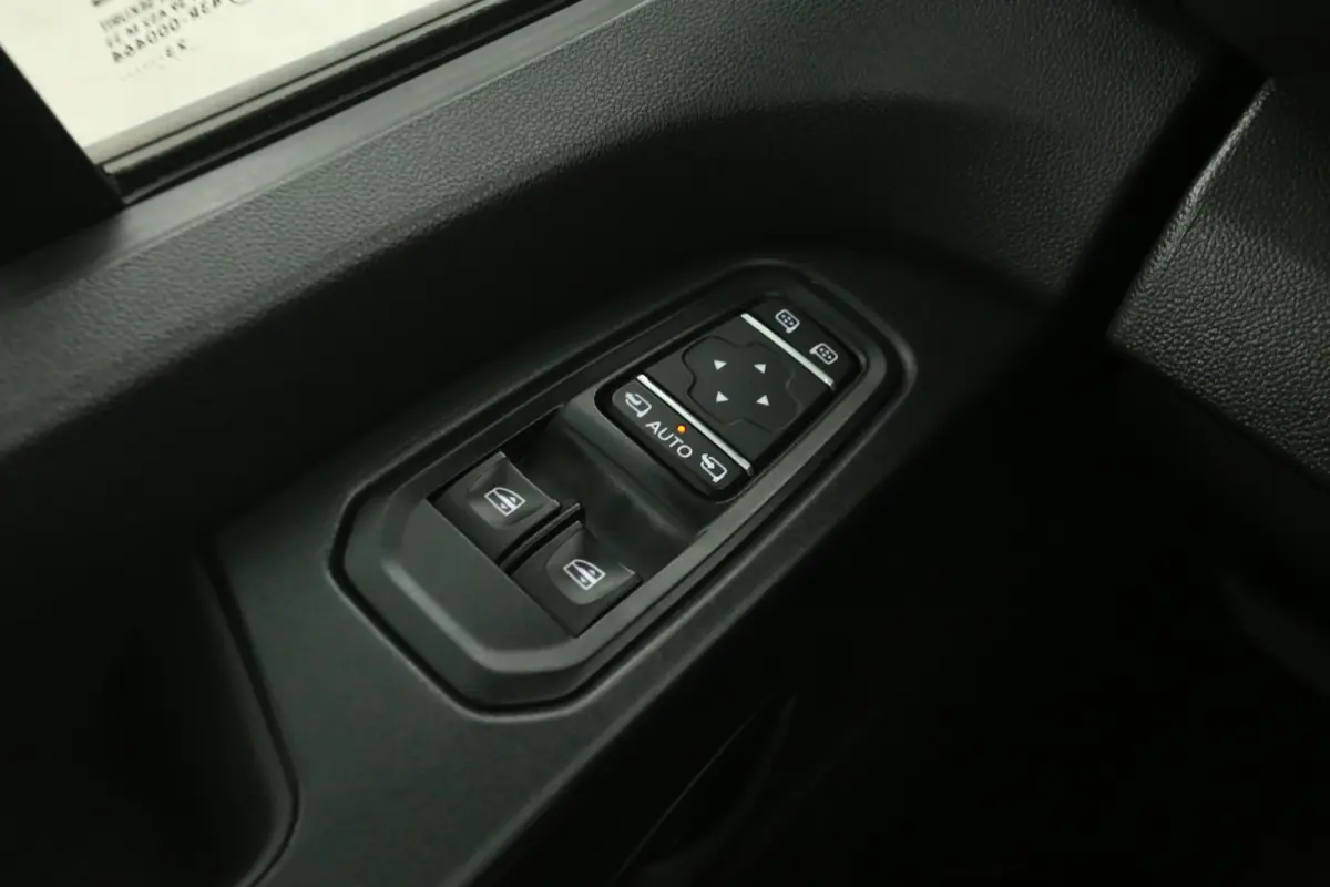 2.0 DCI 150PK L2H1 | Automaat | Airco | Camera | Cruise | Carplay | LED | 2xSchuifdeur | 3 Zits | Trekhaak