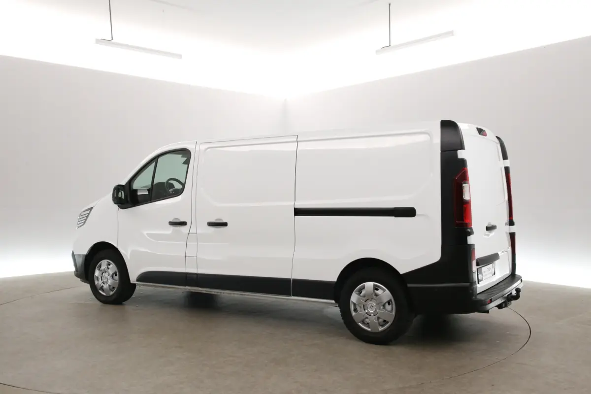 2.0 DCI 150PK L2H1 | Automaat | Airco | Camera | Cruise | Carplay | LED | 2xSchuifdeur | 3 Zits | Trekhaak