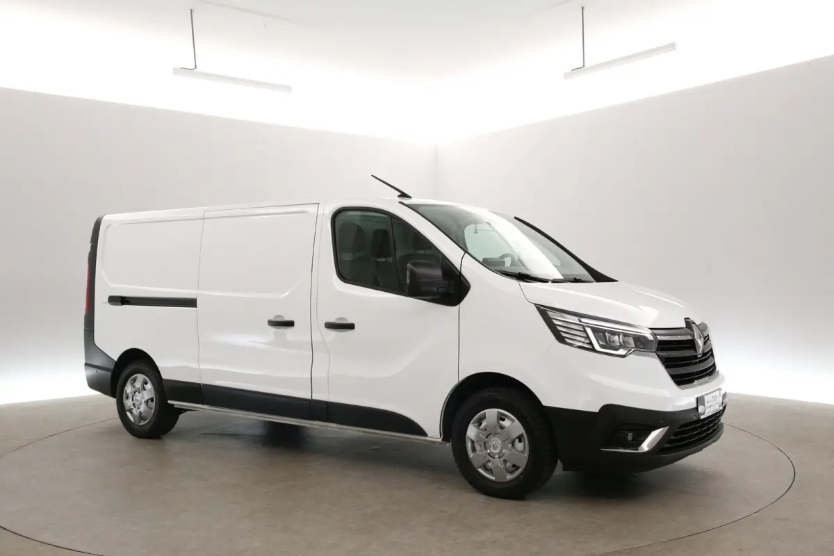 2.0 DCI 150PK L2H1 | Automaat | Airco | Camera | Cruise | Carplay | LED | 2xSchuifdeur | 3 Zits | Trekhaak