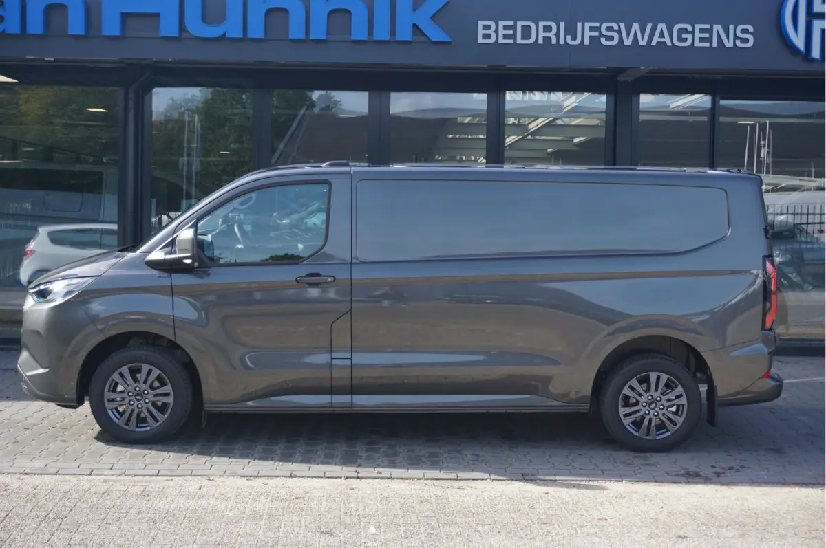 340L 218PK 71KWH Limited AUT BPM VRIJ!! Navi, ACC, 360° Cam, 17" LM, Trekhaak!! NR. EC32