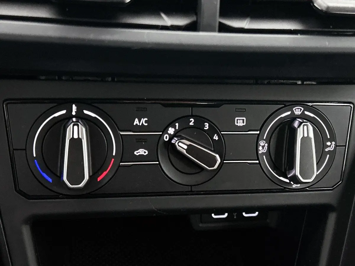 1.0 MPI Polo 80 PK | Airco | Cruise Control | Apple Carplay | Android Auto | Digital Cockpit | LED koplampen |