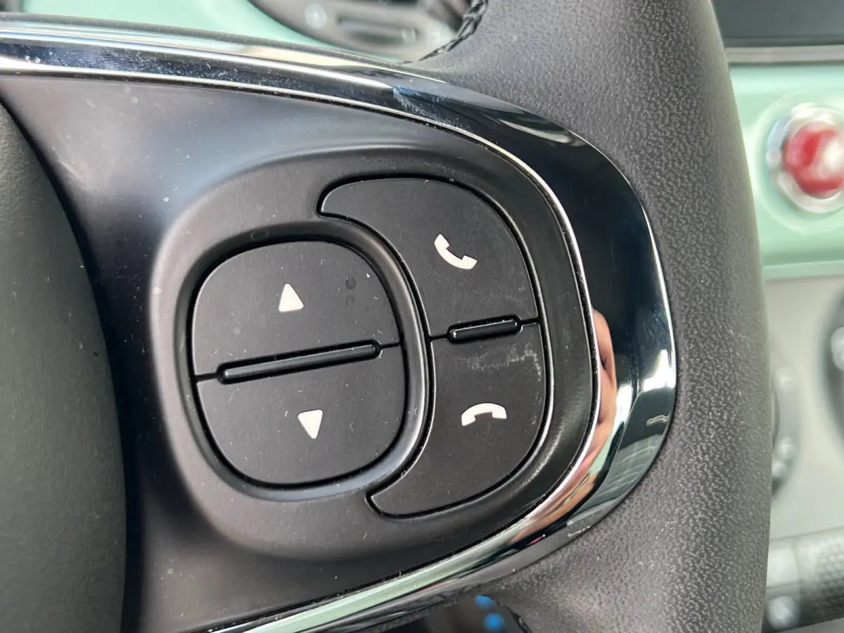 1.0 Hybrid Lounge Airco / Apple Carplay / Android Auto / 15" LM Velgen / Park Sensors / 1e Eigenaar!