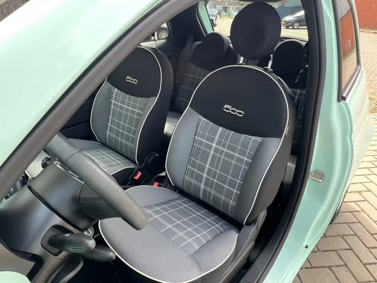 1.0 Hybrid Lounge Airco / Apple Carplay / Android Auto / 15" LM Velgen / Park Sensors / 1e Eigenaar!