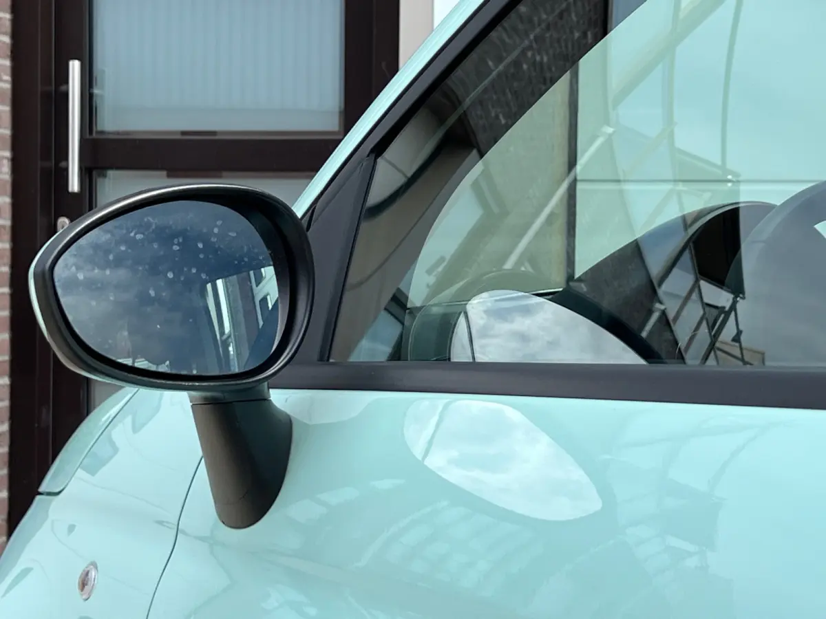 1.0 Hybrid Lounge Airco / Apple Carplay / Android Auto / 15" LM Velgen / Park Sensors / 1e Eigenaar!