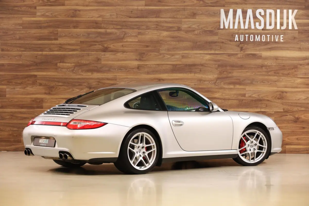 3.8 Carrera 4S
