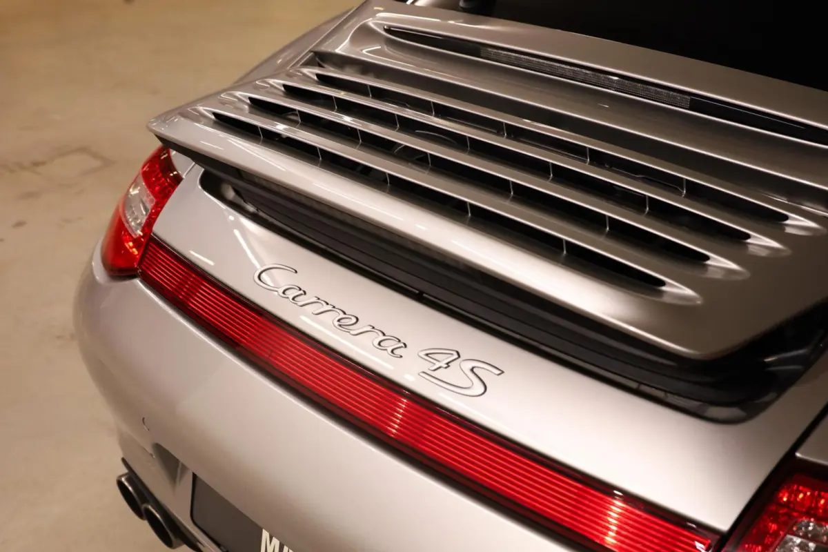 3.8 Carrera 4S