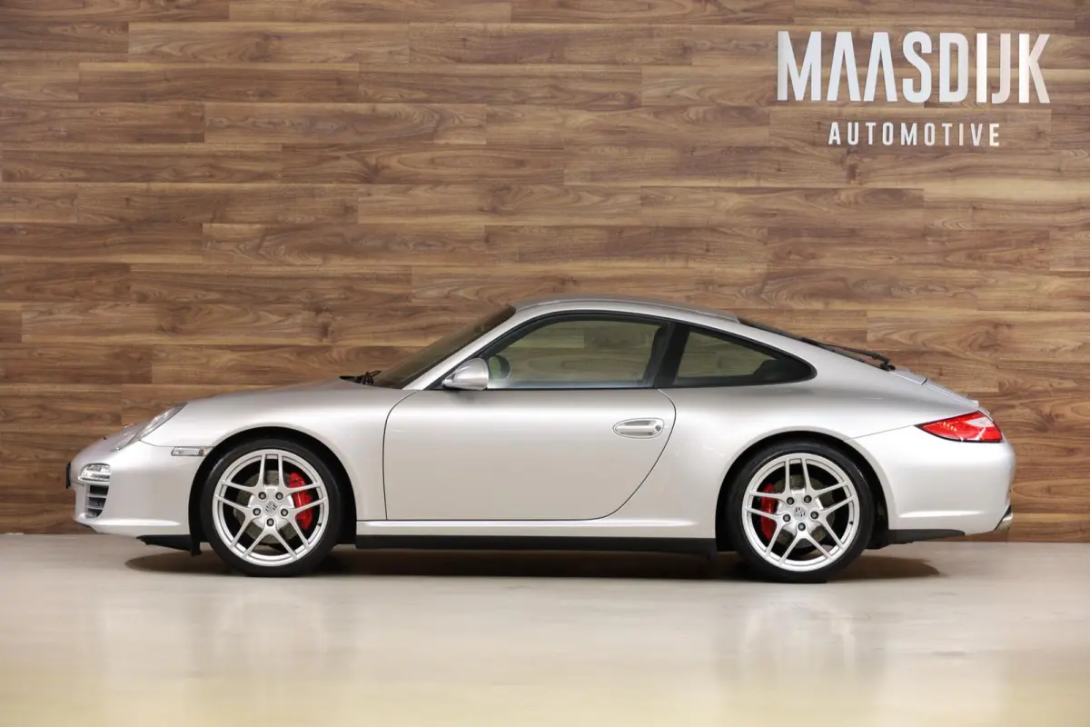 3.8 Carrera 4S