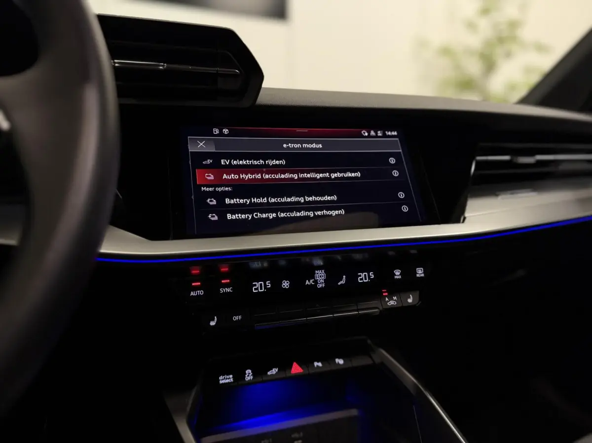 40 TFSI e S-Edition|Pano|Keyess|Ambiance|
