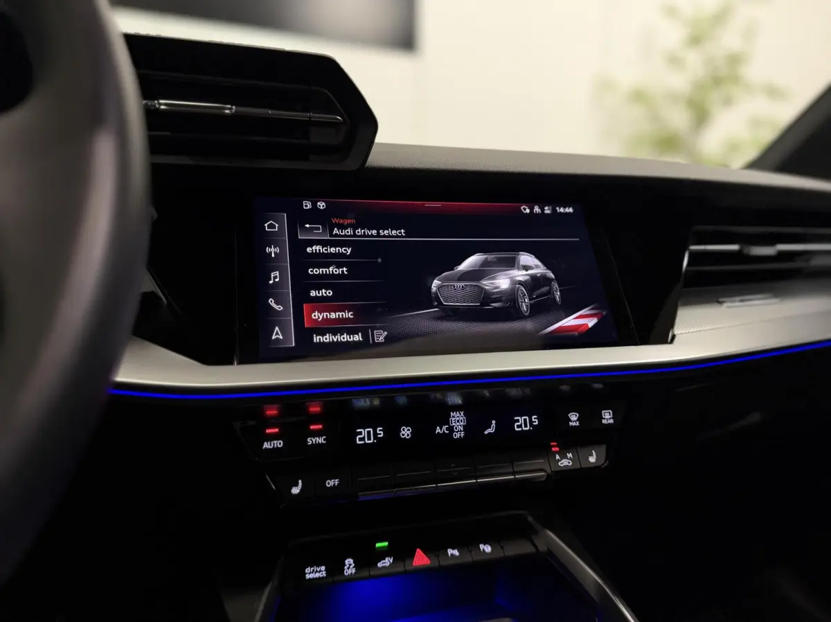 40 TFSI e S-Edition|Pano|Keyess|Ambiance|