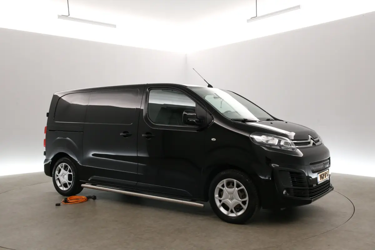 75 kWh L2H1 | Snelladen | SOH 87% | Airco | Cruise | Carplay | 3 Zits | Parkeersensoren