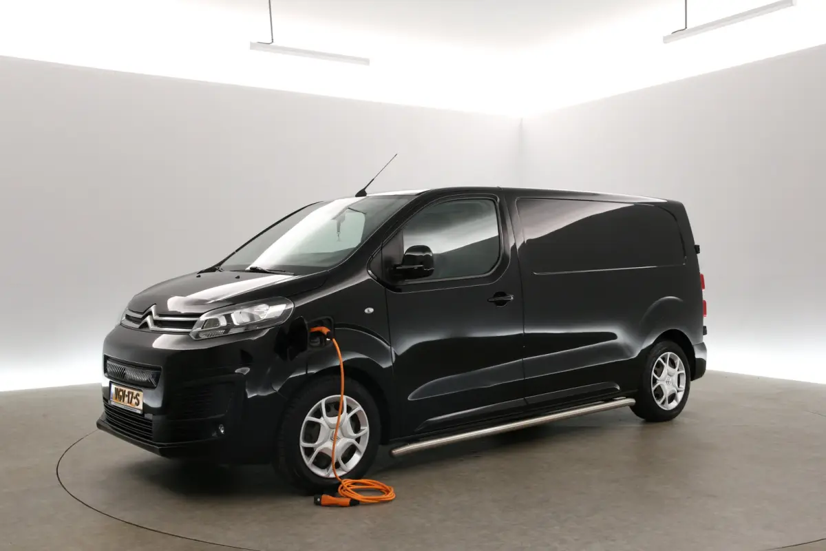 75 kWh L2H1 | Snelladen | SOH 87% | Airco | Cruise | Carplay | 3 Zits | Parkeersensoren