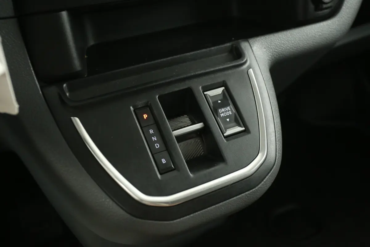 75 kWh L2H1 | Snelladen | SOH 87% | Airco | Cruise | Carplay | 3 Zits | Parkeersensoren