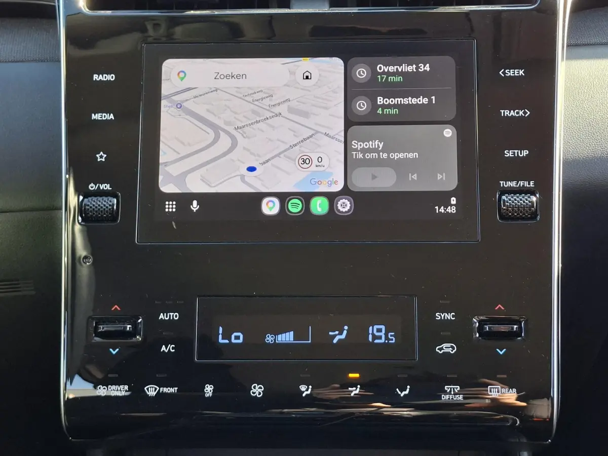 1.6 T-GDI PHEV Comfort Smart 4WD SOH 100% Dealer onderh. Fabrieksgarantie Carplay Camera achter Cruise Control APK 10-2028 Rijklaar!
