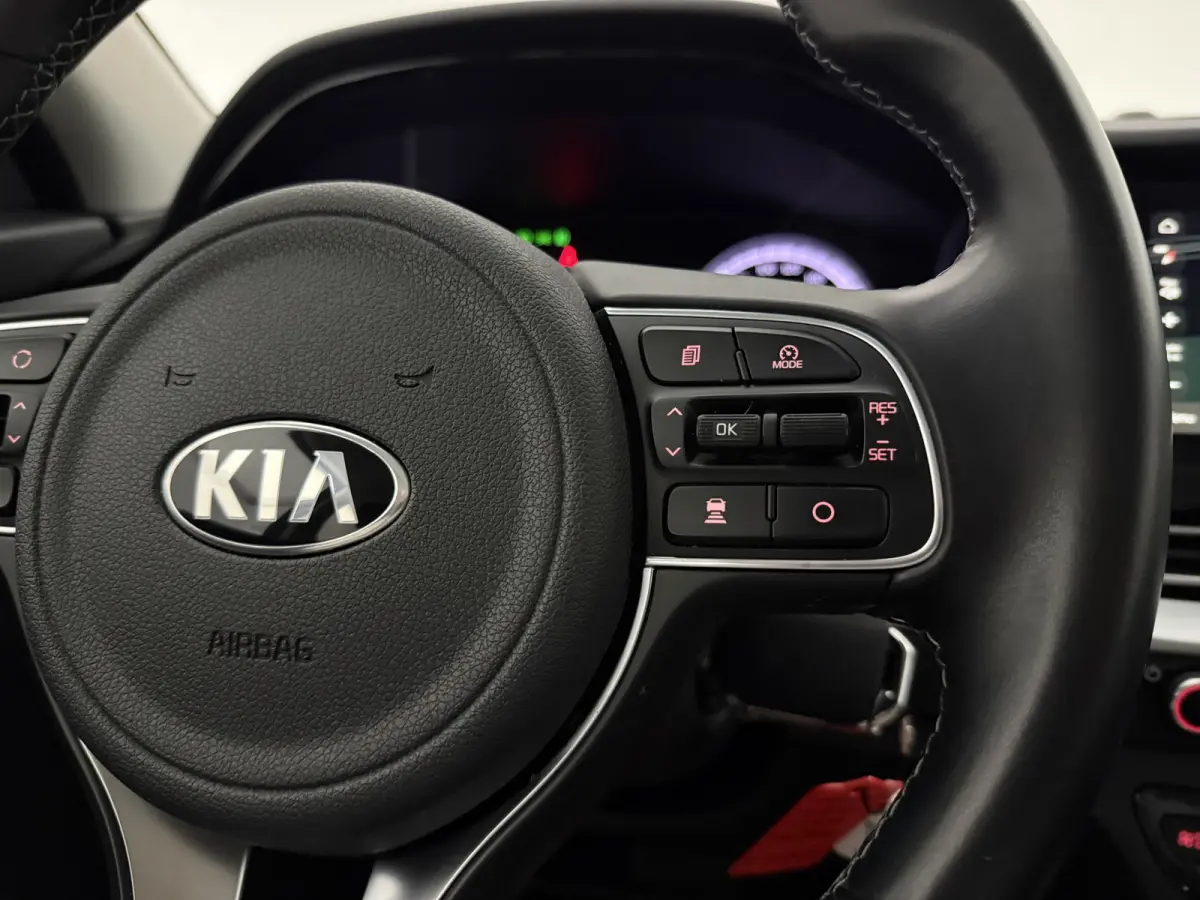 1.6 GDi Hybrid DynamicLine | Camera | Clima | Carplay | Cruise | Trekhaak | Navi | Parkeersens. | NAP