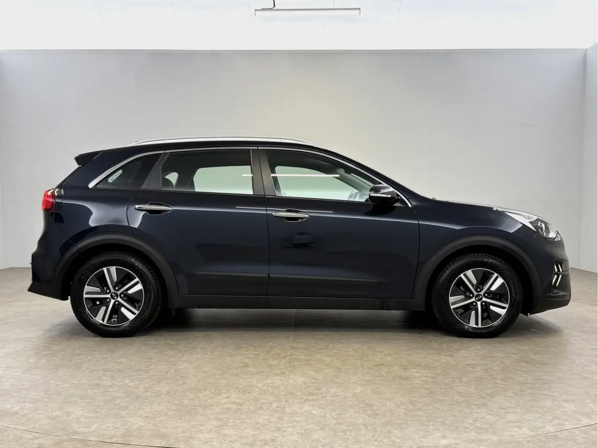 1.6 GDi Hybrid DynamicLine | Camera | Clima | Carplay | Cruise | Trekhaak | Navi | Parkeersens. | NAP