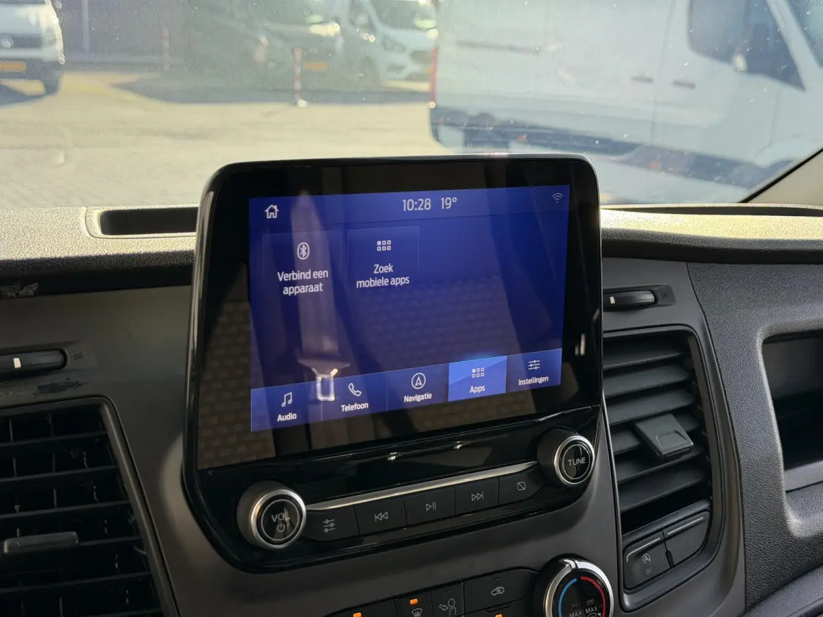280 2.0 TDCI L1H1*HAAK*A/C*PDC*CRUISE*AUT.*3-PERS*
