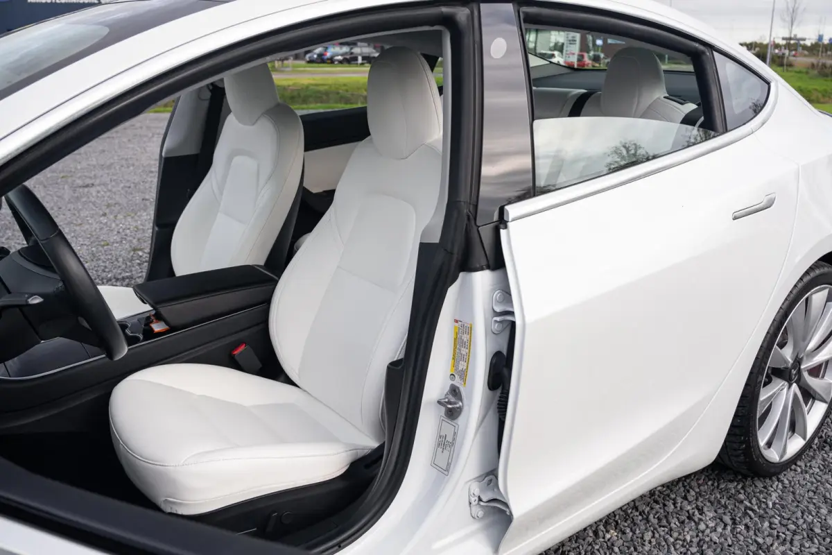 Performance AWD 75 kWh|Org NL NAP|1 Eig|Panoramadak|FSD|Premium Audio|Leder Wit Premium|Parelmoer White|20'' inch|Dealer Onderhouden