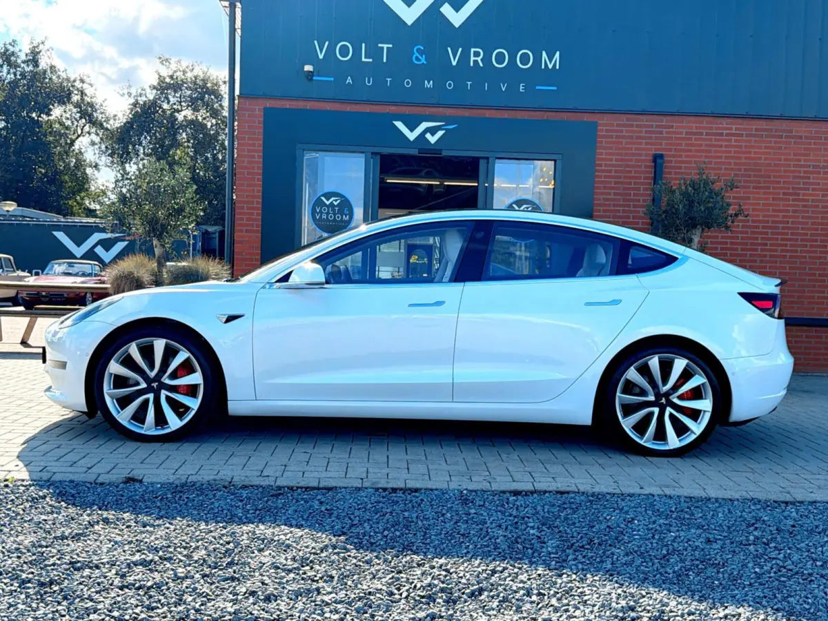 Performance AWD 75 kWh|Org NL NAP|1 Eig|Panoramadak|FSD|Premium Audio|Leder Wit Premium|Parelmoer White|20'' inch|Dealer Onderhouden