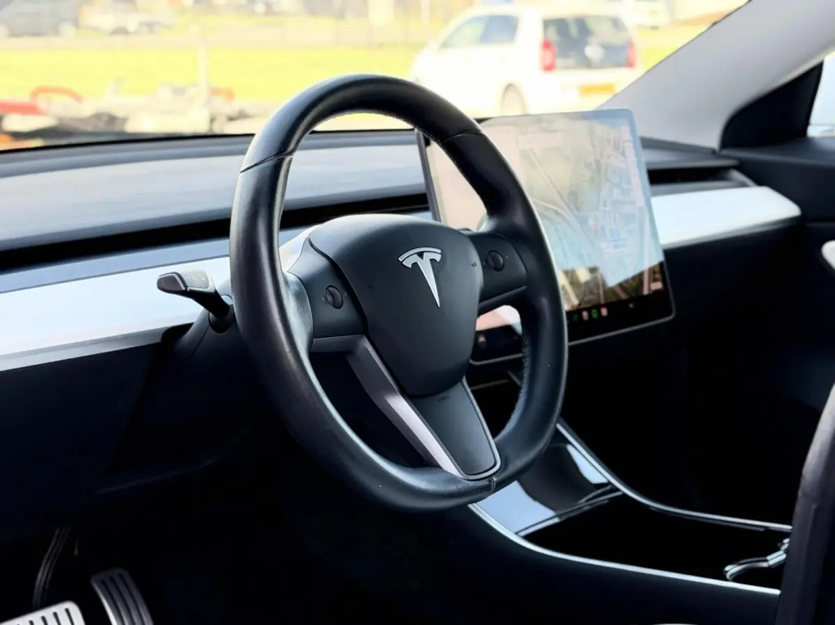 Performance AWD 75 kWh|Org NL NAP|1 Eig|Panoramadak|FSD|Premium Audio|Leder Wit Premium|Parelmoer White|20'' inch|Dealer Onderhouden