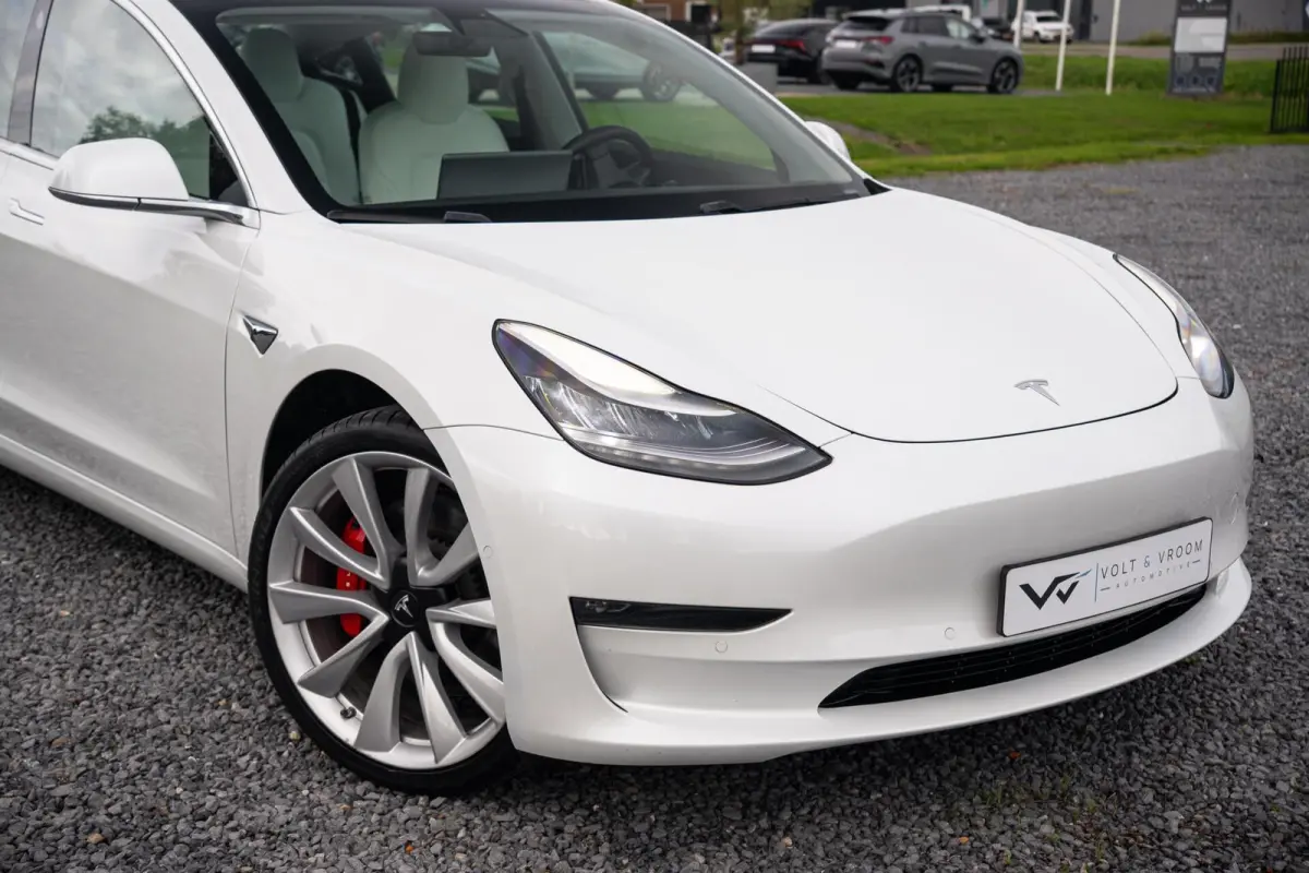 Performance AWD 75 kWh|Org NL NAP|1 Eig|Panoramadak|FSD|Premium Audio|Leder Wit Premium|Parelmoer White|20'' inch|Dealer Onderhouden